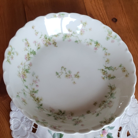 Limoges France Flower Pattern Bowl & Doily - Picture 2 of 5